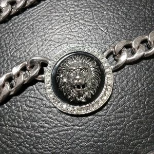 Lion choker necklace